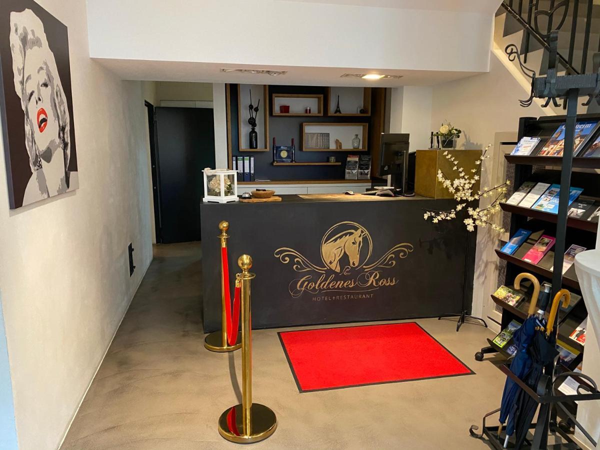 Gollheim Hotel Restaurant Goldenes Ross מראה חיצוני תמונה