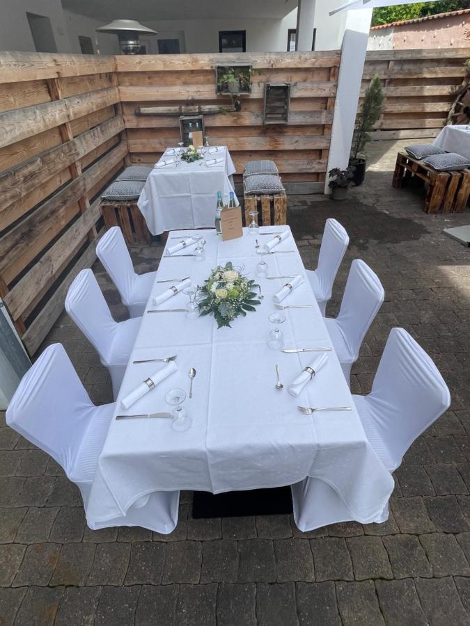 Gollheim Hotel Restaurant Goldenes Ross מראה חיצוני תמונה