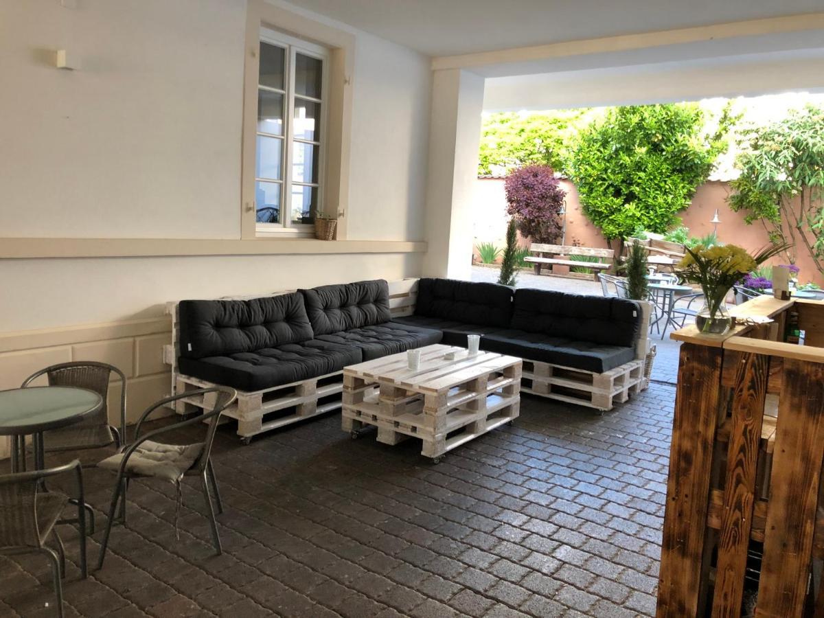 Gollheim Hotel Restaurant Goldenes Ross מראה חיצוני תמונה