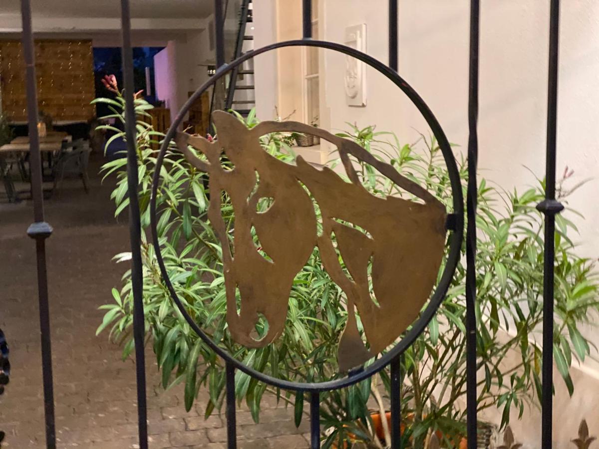 Gollheim Hotel Restaurant Goldenes Ross מראה חיצוני תמונה